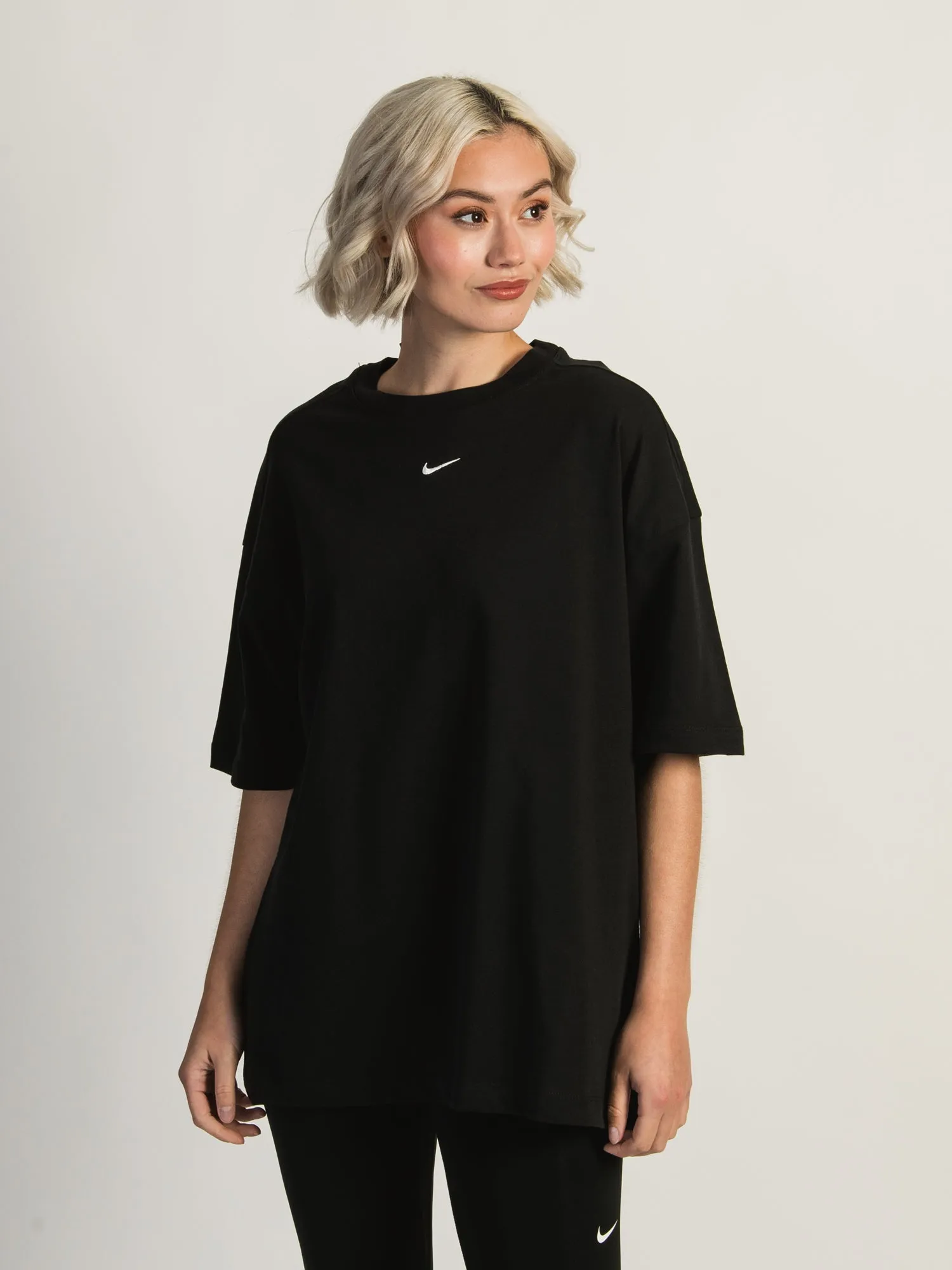 NIKE NK SPORTSWEAR ESSENTIALS T-SHIRT